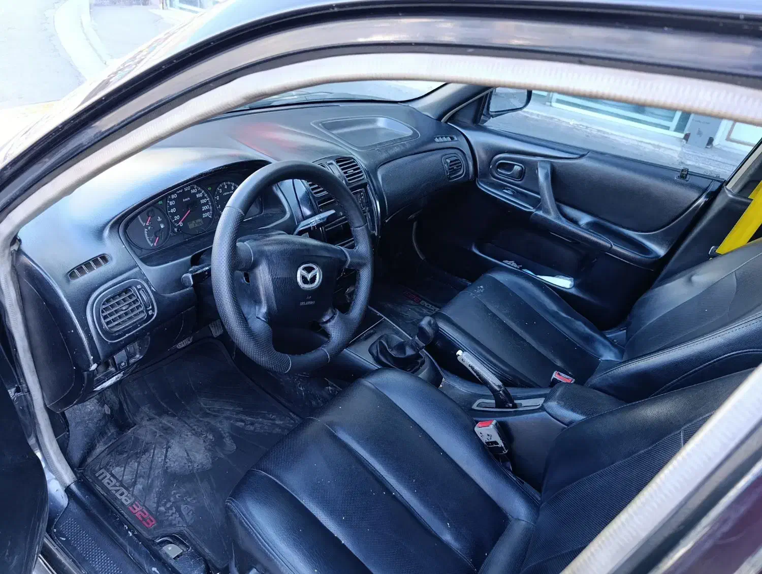 مزدا323|خودرو سواری و وانت|فردیس, فردیس|دیوار