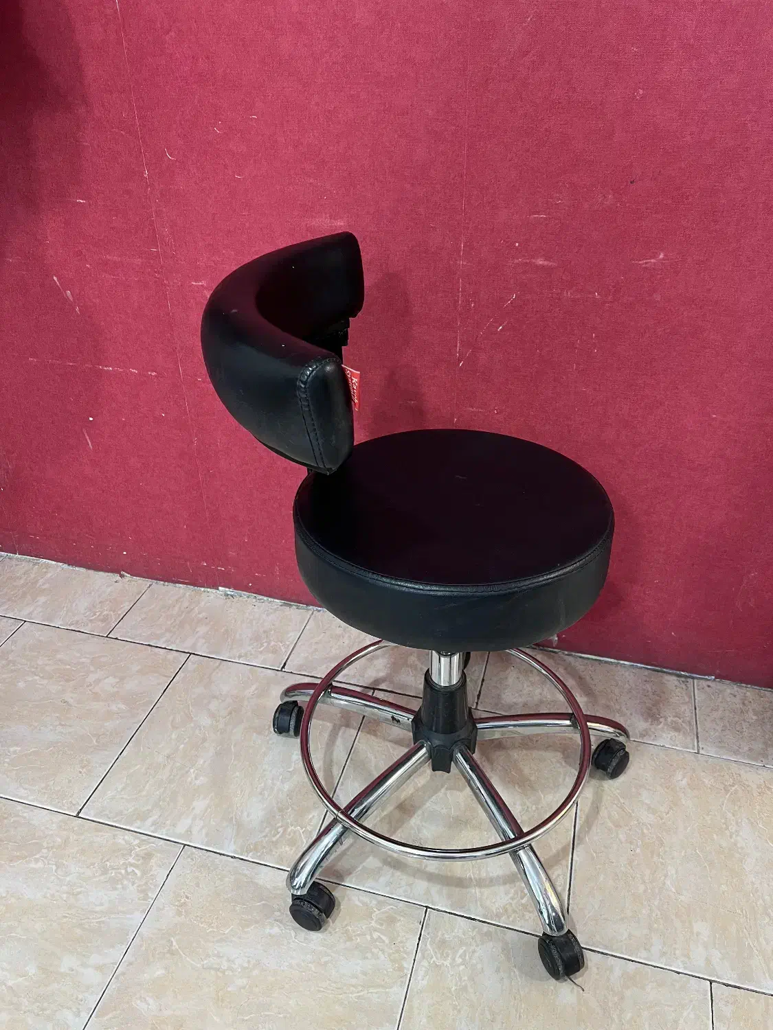 صندلی مشتری و اصلاح|آرایشگاه و سالن‌های زیبایی|تهران, زرگنده|دیوار