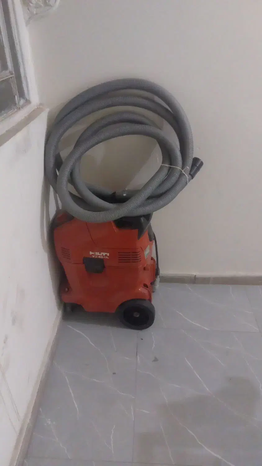 جاروبرقی صنعتی هیلتی|جاروبرقی، جارو شارژی، بخارشو|شیراز, نصر|دیوار