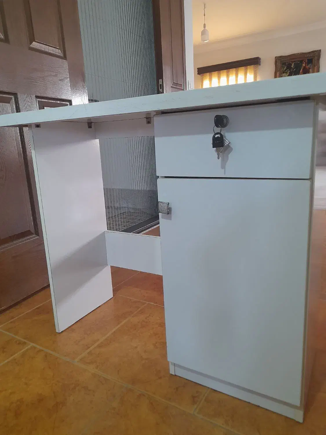 میز تحریر|میز تحریر و کامپیوتر|ساری, |دیوار