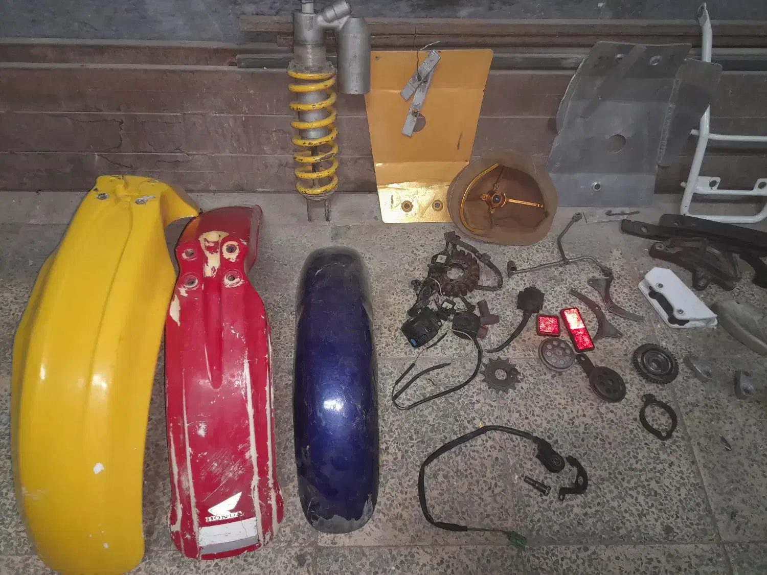 crm سیارم ۲۵۰ اساس|موتورسیکلت|اصفهان, قلعه طبره|دیوار