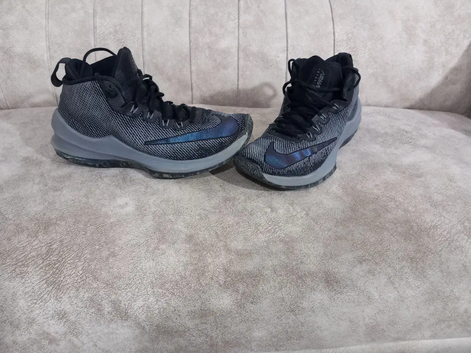 کفش والیبال نایک|کیف، کفش، کمربند|نیشابور, بنیاد شهید|دیوار