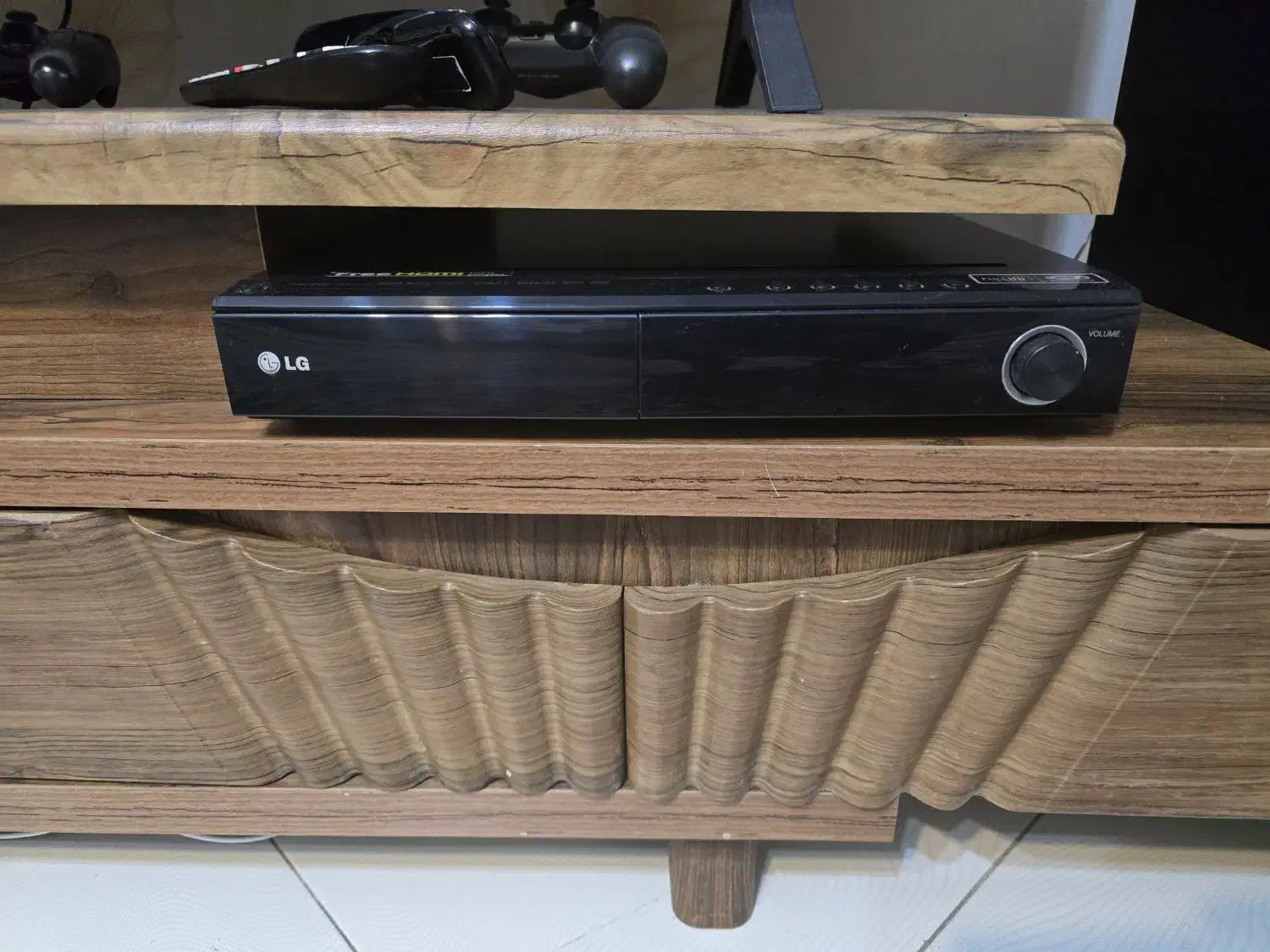 سینما خانگی ال جی اصل ۸۶۰|سیستم صوتی خانگی|اندیشه, اندیشه فاز ۱|دیوار