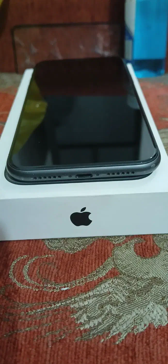 ایفون 11نرمال بسیار تمیز بدون بازشدگی|موبایل|جیرفت, |دیوار