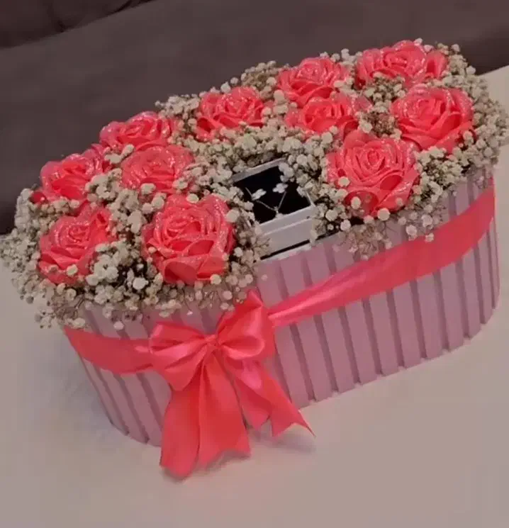 سفارش انواع دسته گل،باکس گل روبانی وبوکت پروانه ای|گل مصنوعی|رشت, دیانتی|دیوار