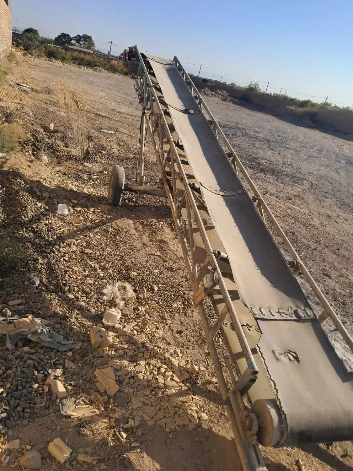 نوارنقاله|مصالح و تجهیزات ساختمان|بادرود, |دیوار