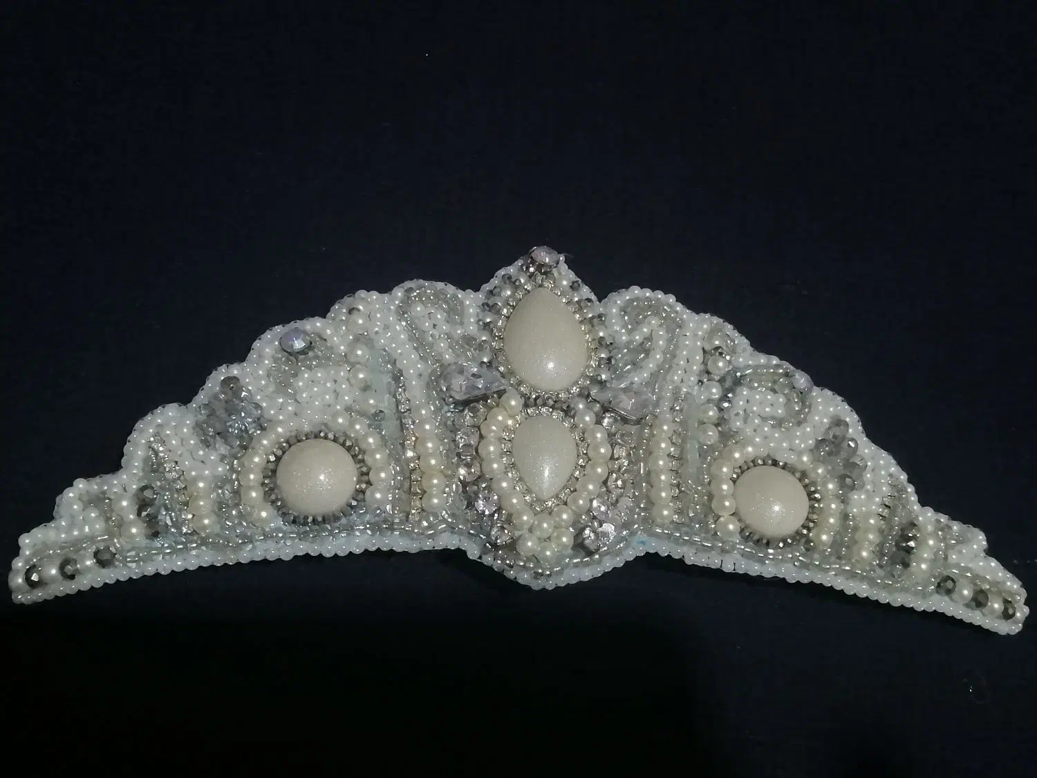 پنل جواهردوزی برای دستمال سرلباس محلی|لباس|صدرا-فارس, فاز ۱|دیوار