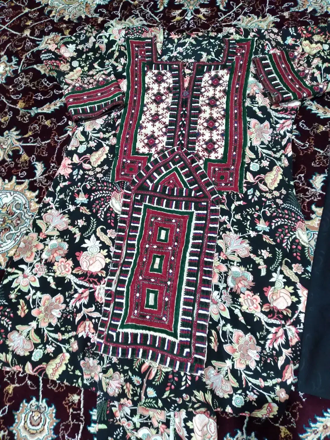 زی استین با چادر فقط یک وصد|لباس|زاهدان, |دیوار