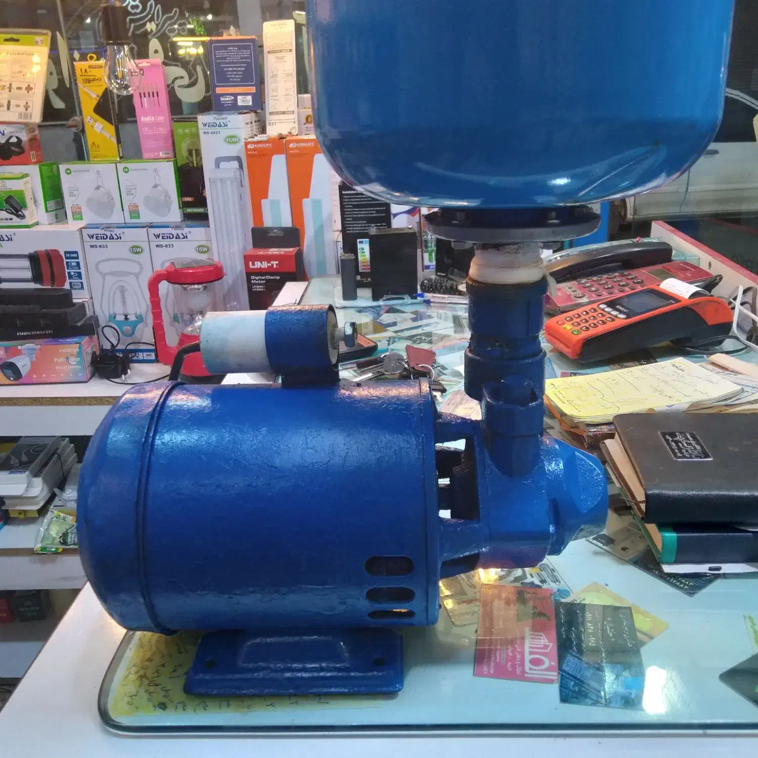 پمپ اب لورا کوچیک با منبع ۱۰ لیتری|مصالح و تجهیزات ساختمان|رشت, حافظ آباد|دیوار