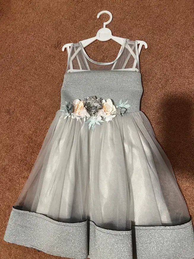 لباس بچگانه|لباس|زنجان, |دیوار