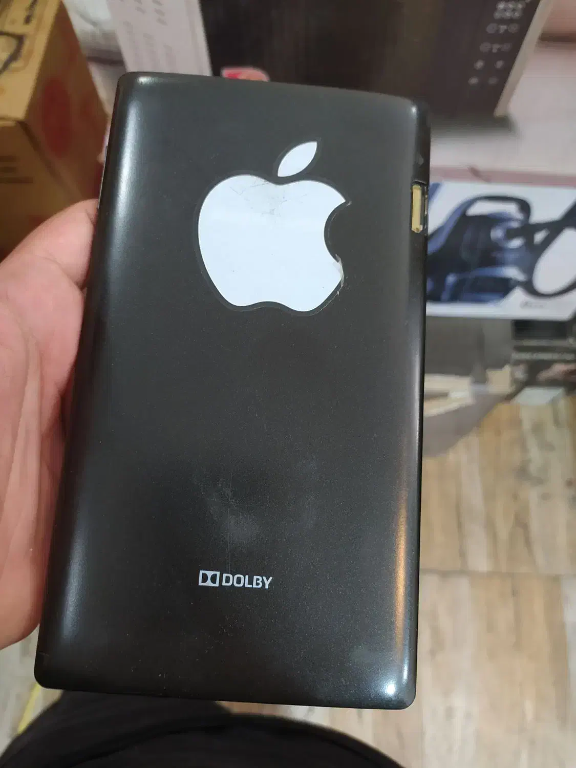 تبلت لنوو|تبلت|شیراز, دینکان|دیوار