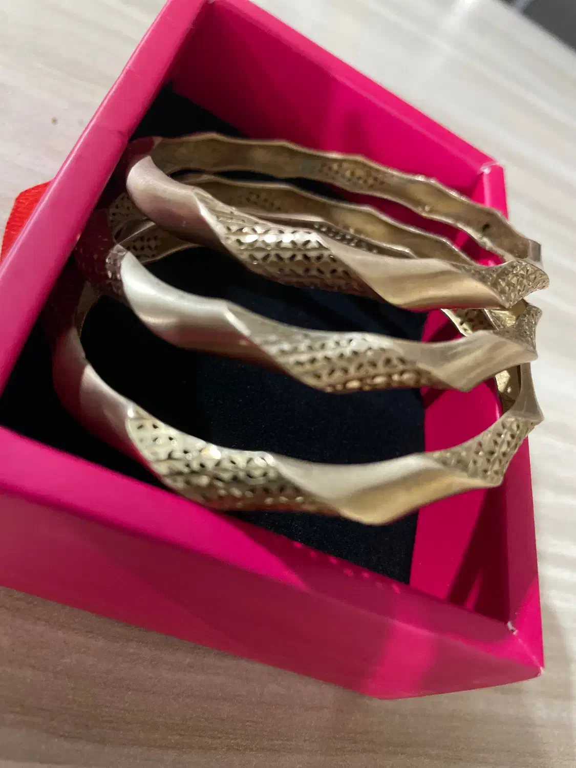 النگوطلاروس فیوژن|جواهرات|تربتحیدریه, حسنی بالا|دیوار