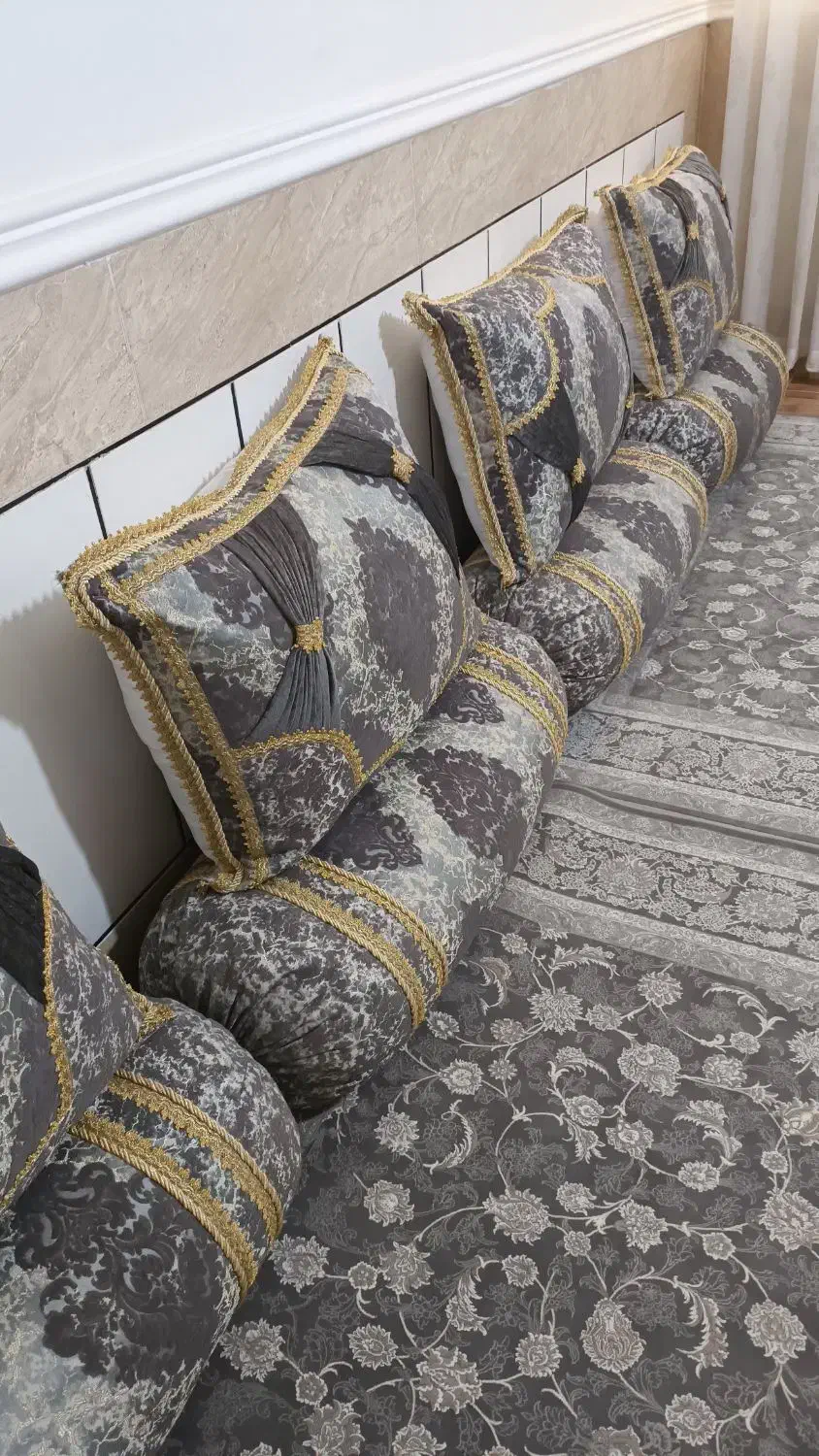 باشت و پشتی 8عدد|رختخواب، بالش، پتو|زاهدان, |دیوار