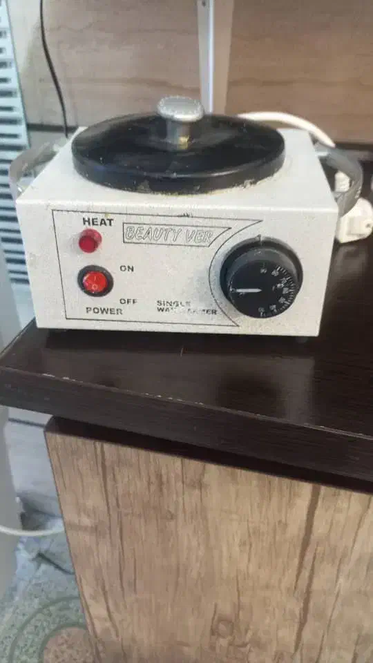 لوازم آرایشگاه|آرایشگاه و سالن‌های زیبایی|خرم‌آباد, |دیوار