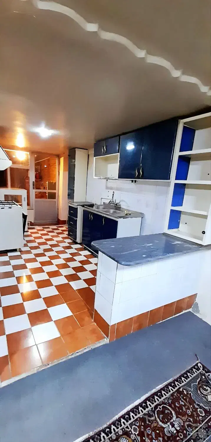 اجاره خانه حیاط دار همکف 90 متر تک خوابه|اجارهٔ آپارتمان|سلماس, |دیوار