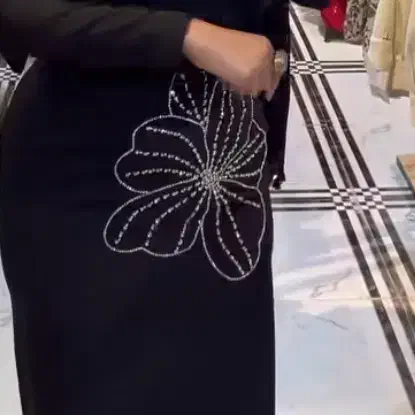 سنگدوزی پذیرفته میشود|لباس|ماکو, |دیوار