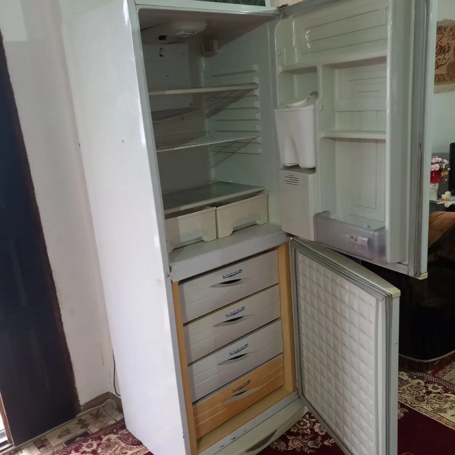 یخچال|یخچال و فریزر|تالش, هشتپر|دیوار