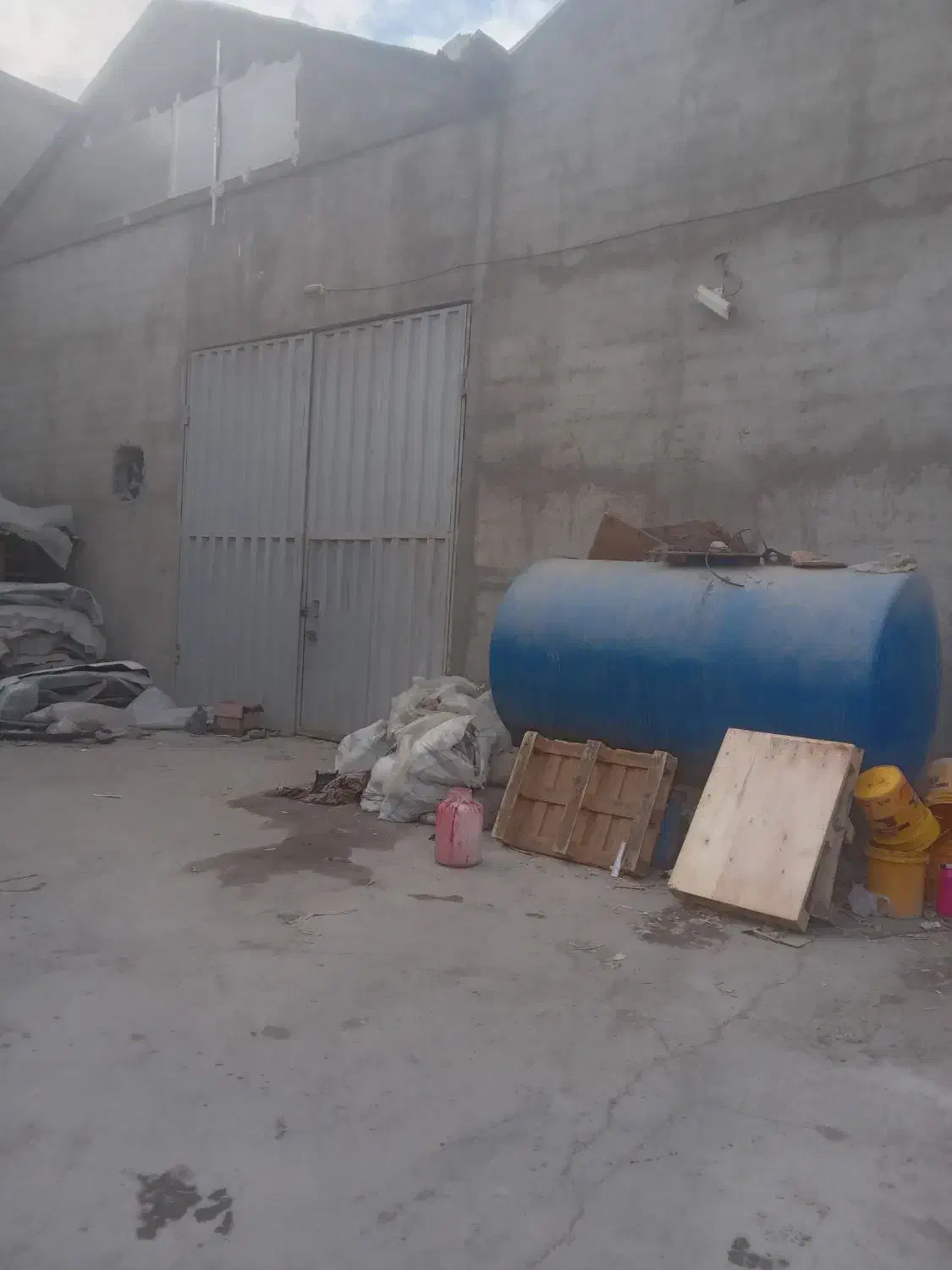 اجاره سوله ۲۰۰ و محوطه|اجارهٔ دفتر صنعتی، کشاورزی، تجاری|رباط‌کریم, وهن آباد|دیوار