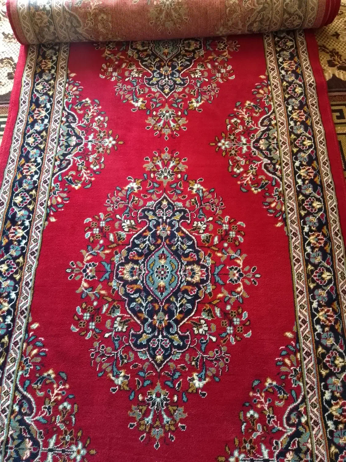 فرش کناره ویک جفت پشتی|فرش|گلستان (تهران), |دیوار