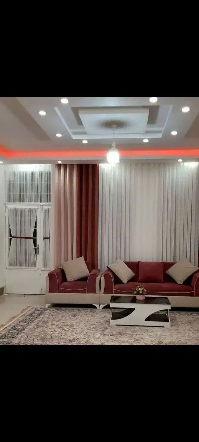 نصب و نصاب پرده وکاغذ دیواری  ، شستشو ی مطمئن|خدمات پیشه و مهارت|اصفهان, هزارجریب|دیوار