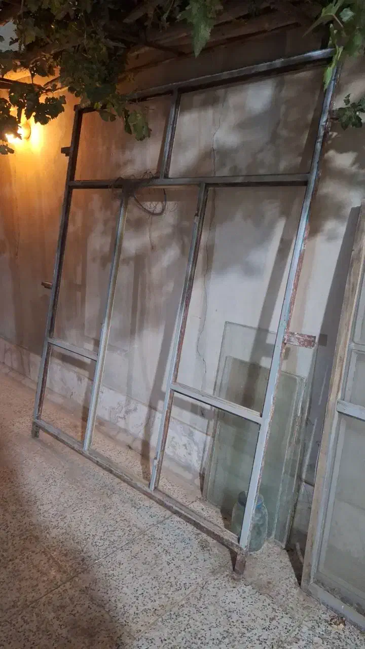 ۲ عدد پنجره دست دوم تمیز|مصالح و تجهیزات ساختمان|اردکان, |دیوار