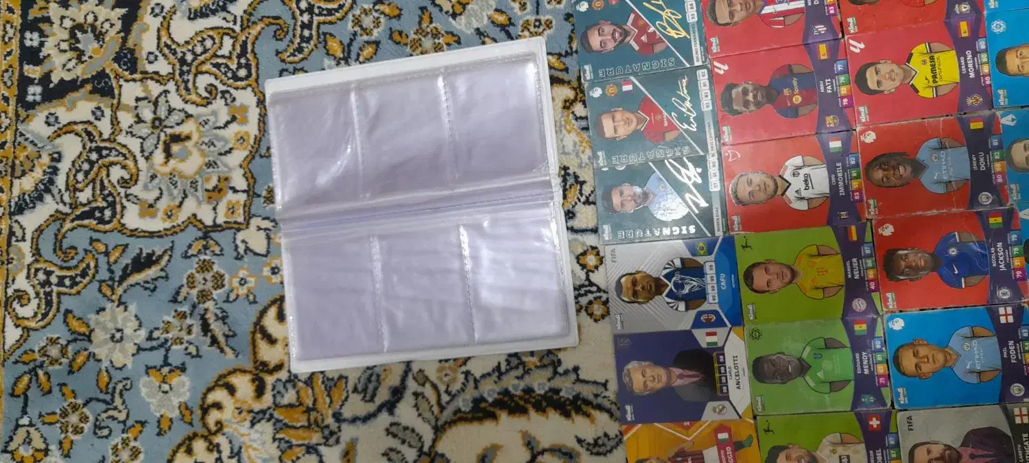 کارت کیمدی و آدمک و مجله وآلبوم رونالدو دوچرخه|کلکسیون و سرگرمی|محمدشهر, محمدشهر|دیوار