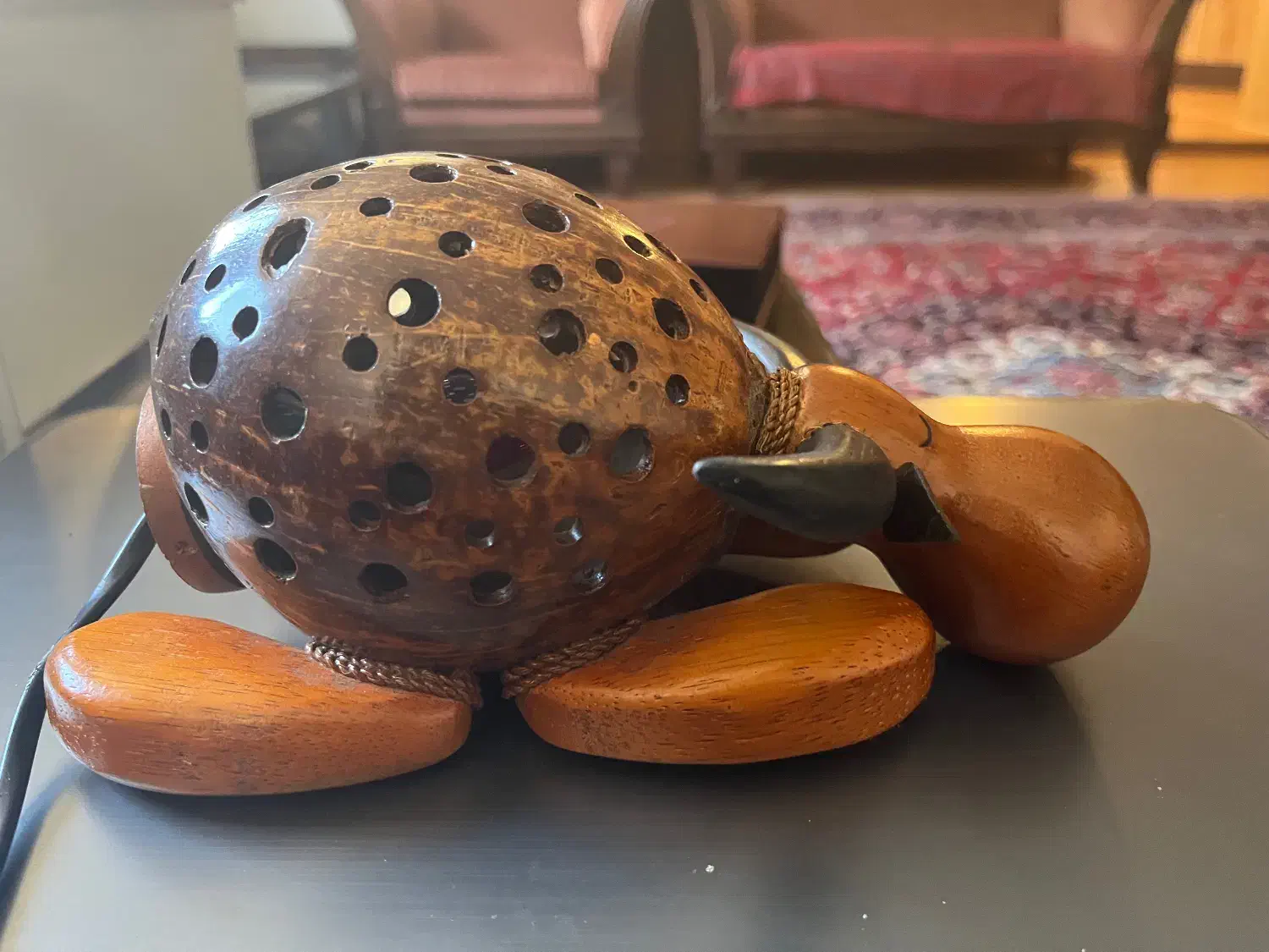 چراغ خواب|چراغ خواب و آباژور|شیراز, فرهنگ شهر|دیوار