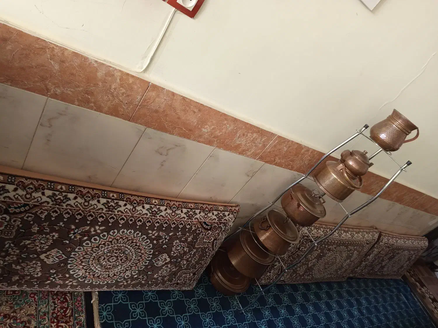 پشتی|پشتی|بیرجند, |دیوار