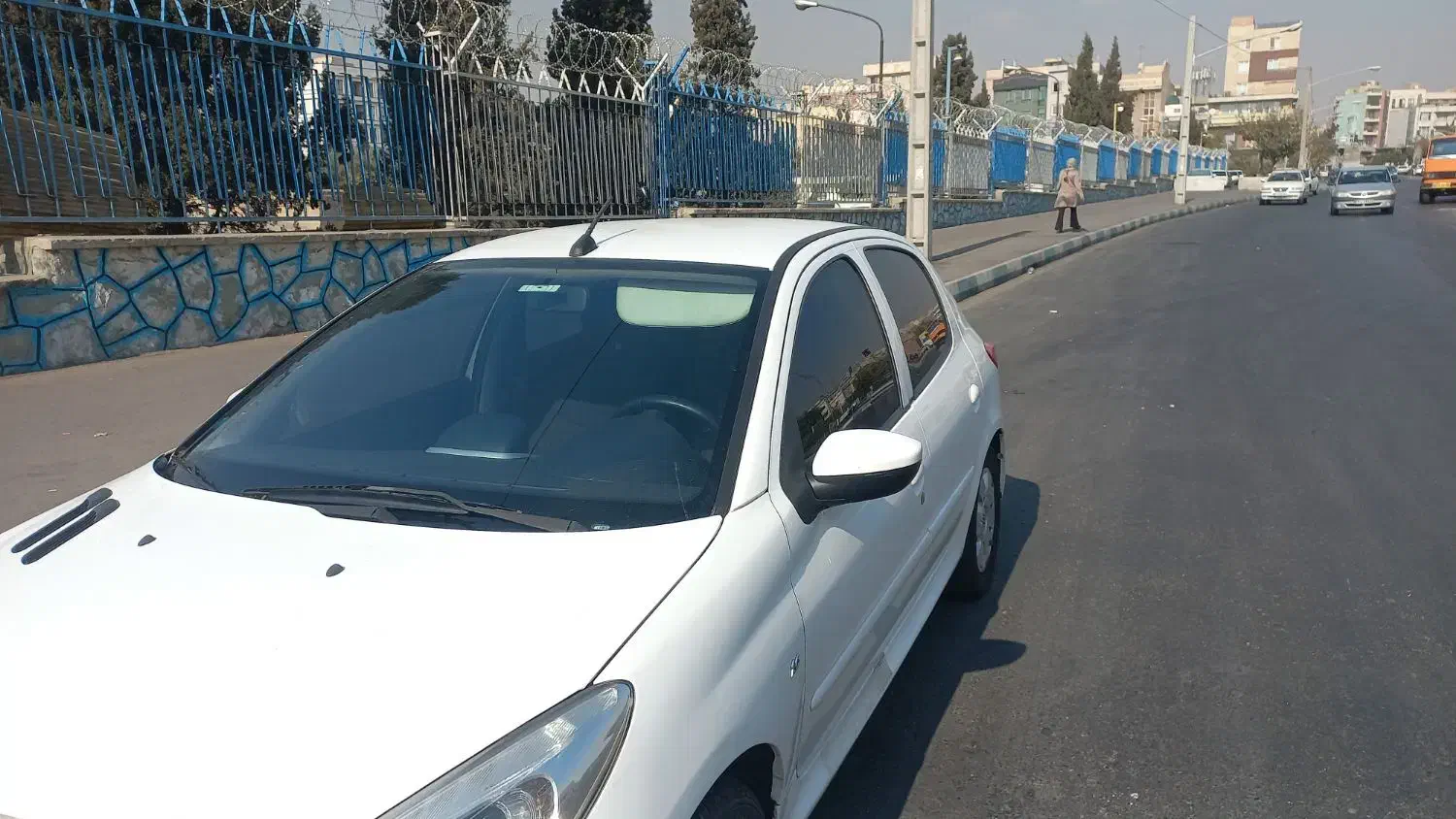 ۲۰۷ دنده مدل ۹۹ بدون رنگ|خودرو سواری و وانت|تهران, فلسطین (میدان انقلاب)|دیوار