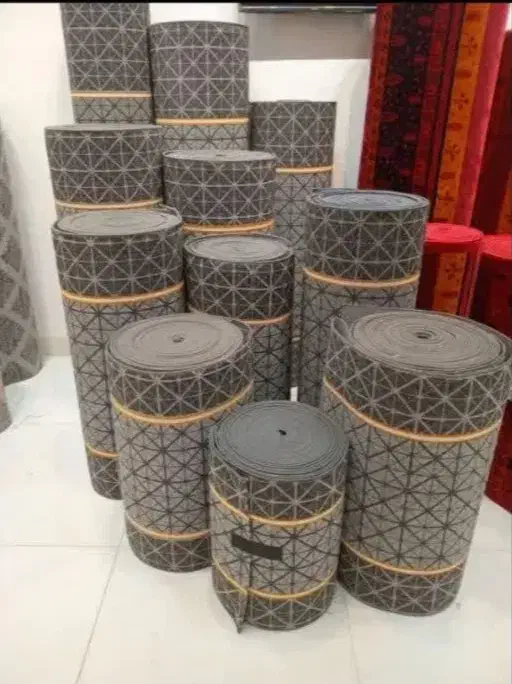 گلیم کیفیت بالا زیر قیمتی مدت محدود|گلیم، جاجیم، گبه|آران و بیدگل, |دیوار