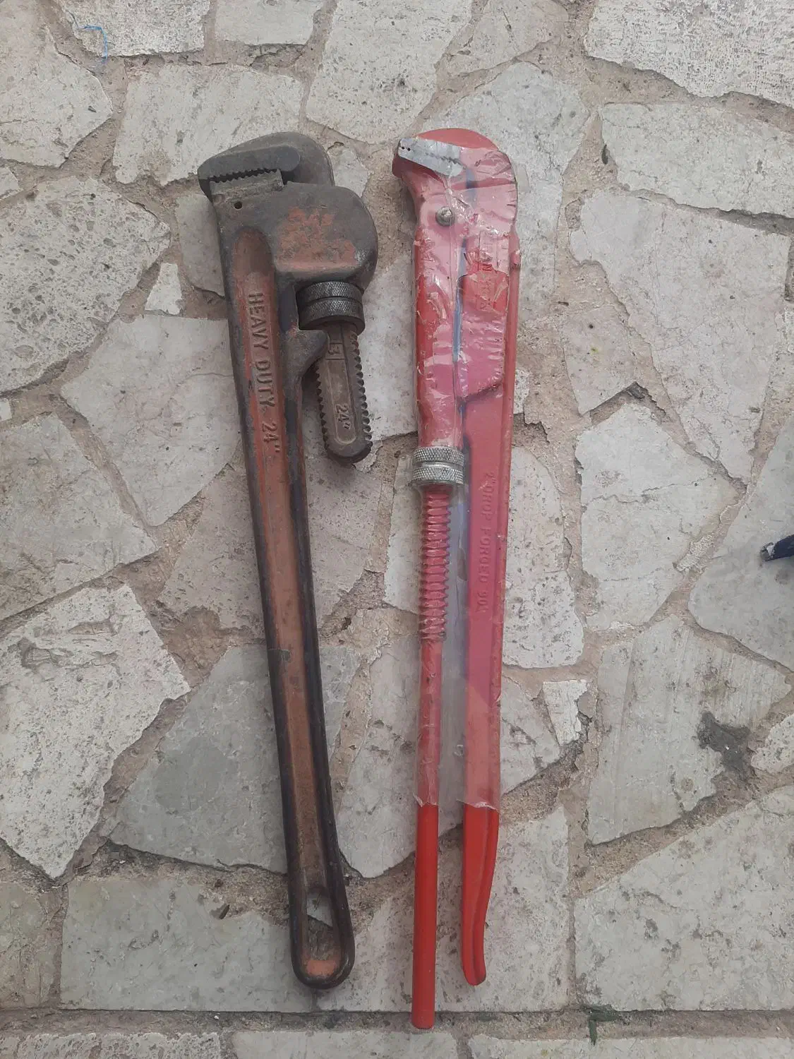 آچار شلاقی و لوله گیر ۲ اینچ|ابزارآلات|مه ولات, |دیوار