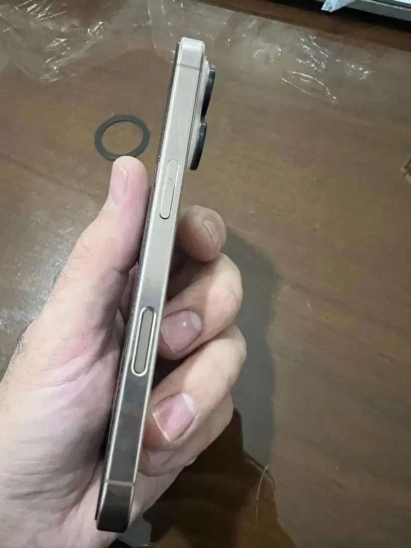 ۱۶ پرو شرکتی zaa پک اصلی|موبایل|تبریز, |دیوار