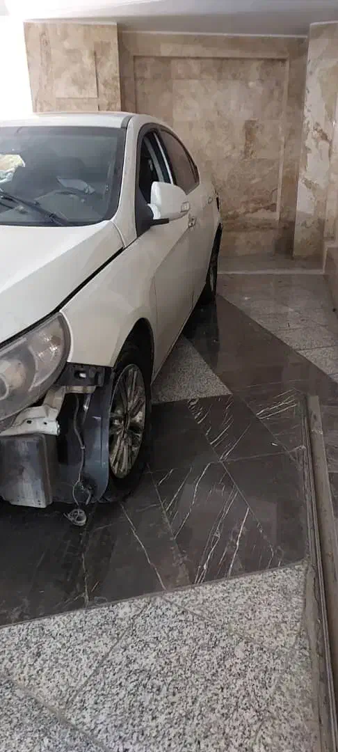 جک جی ۵ اتوماتیک تصادفی|خودرو سواری و وانت|تهران, چیتگر شمالی|دیوار