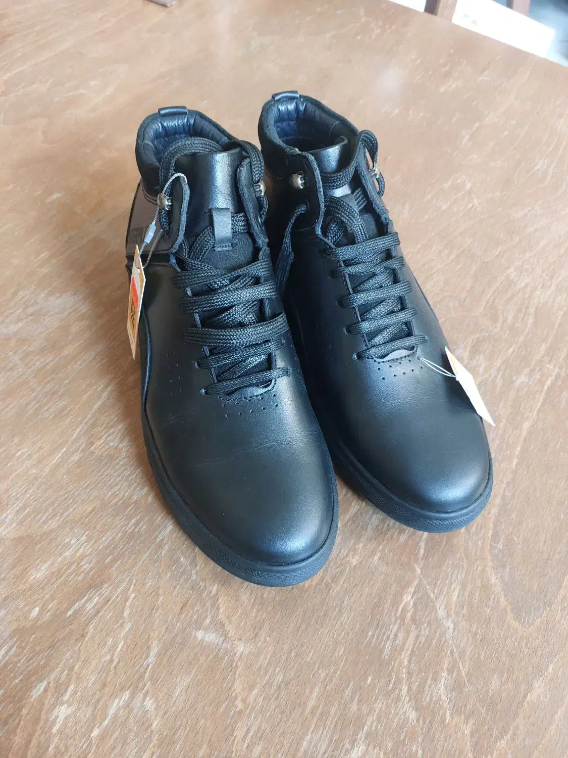 نیم بوت کاترپیلار اصل|کیف، کفش، کمربند|کرج, کارخانه قند|دیوار