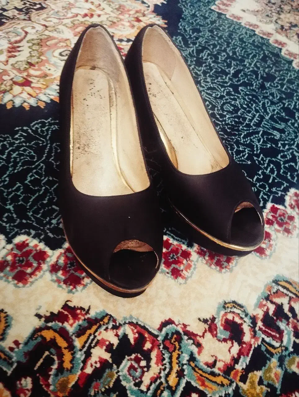 کفش ها همگی در حد نو|کیف، کفش، کمربند|کاشمر, |دیوار