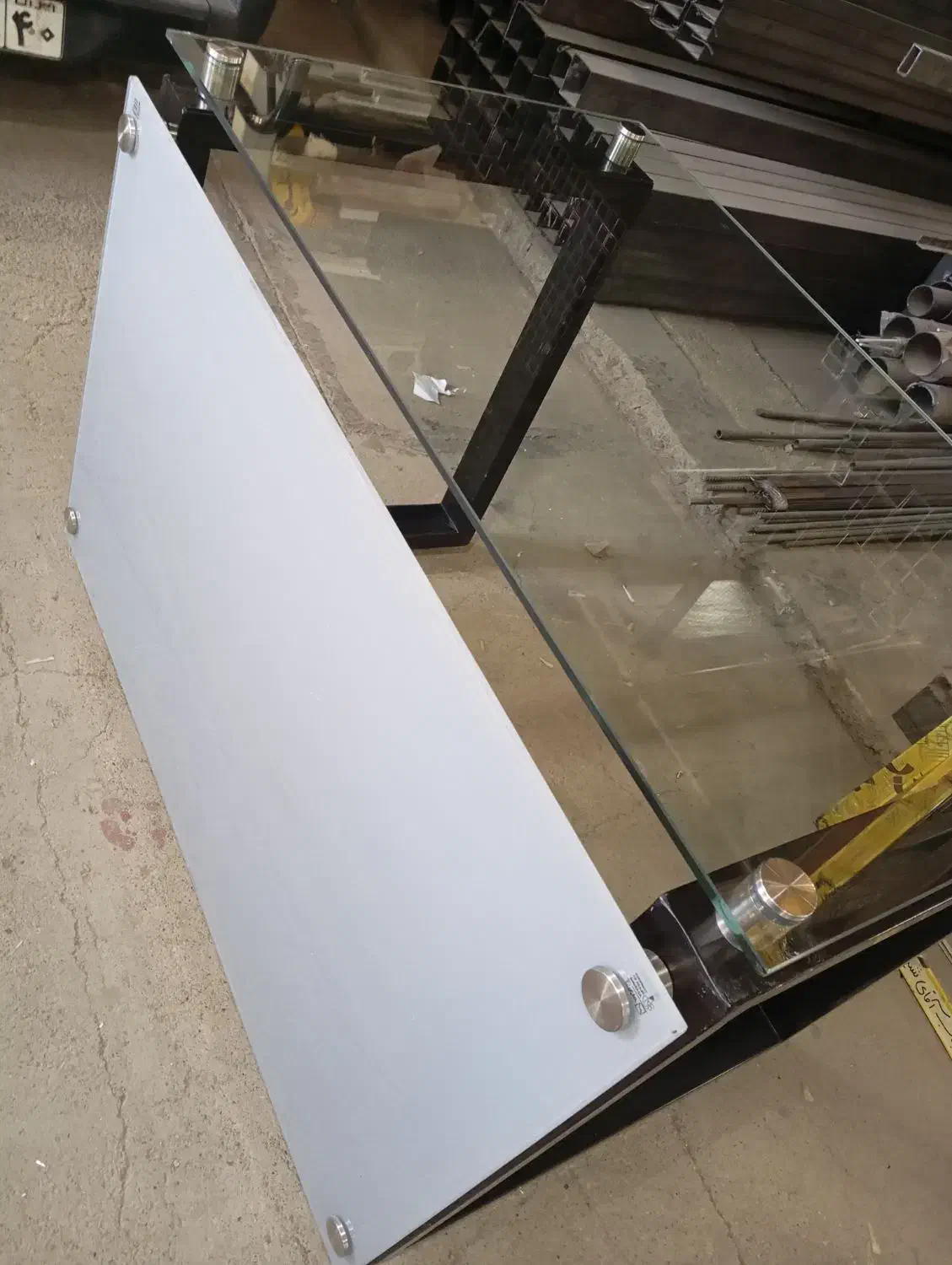 میز اداری شیشه ای|مبلمان اداری|احمدآبادمستوفی, |دیوار