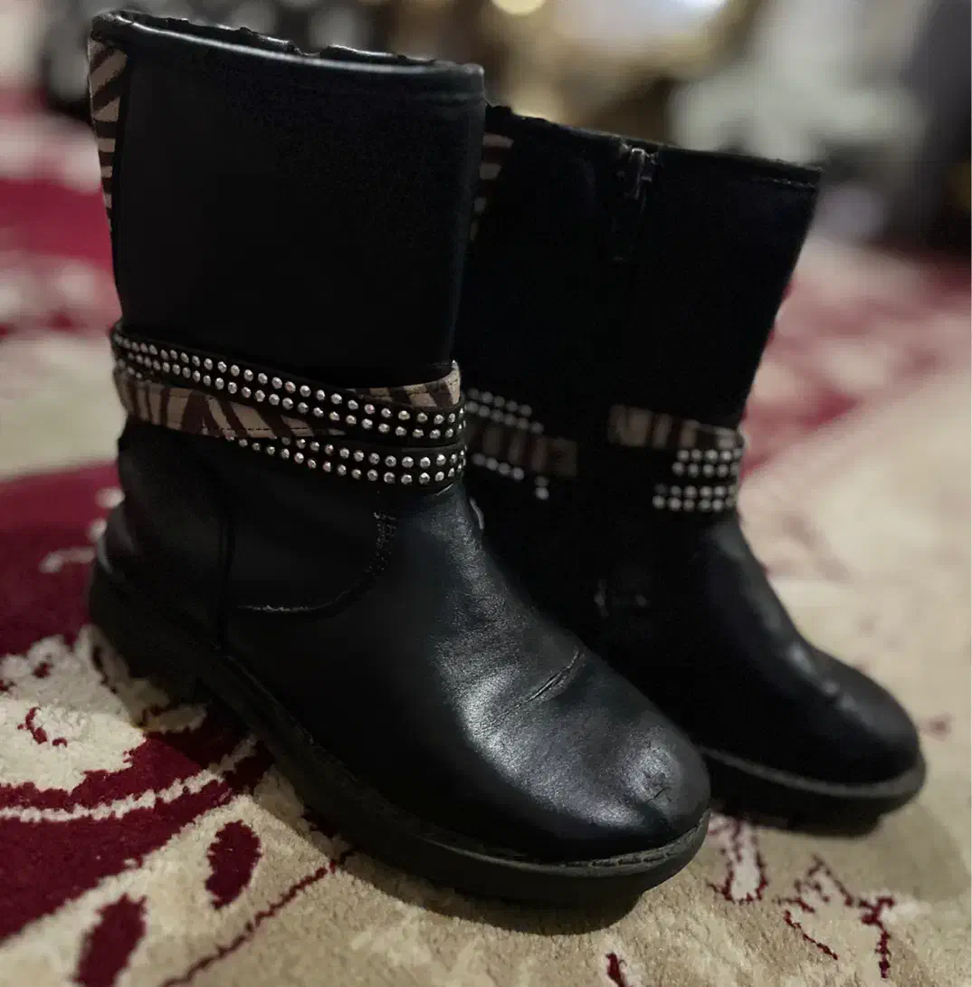 بوت دخترانه چرم سایز ۲۶|کفش و لباس بچه|قم, انسجام|دیوار