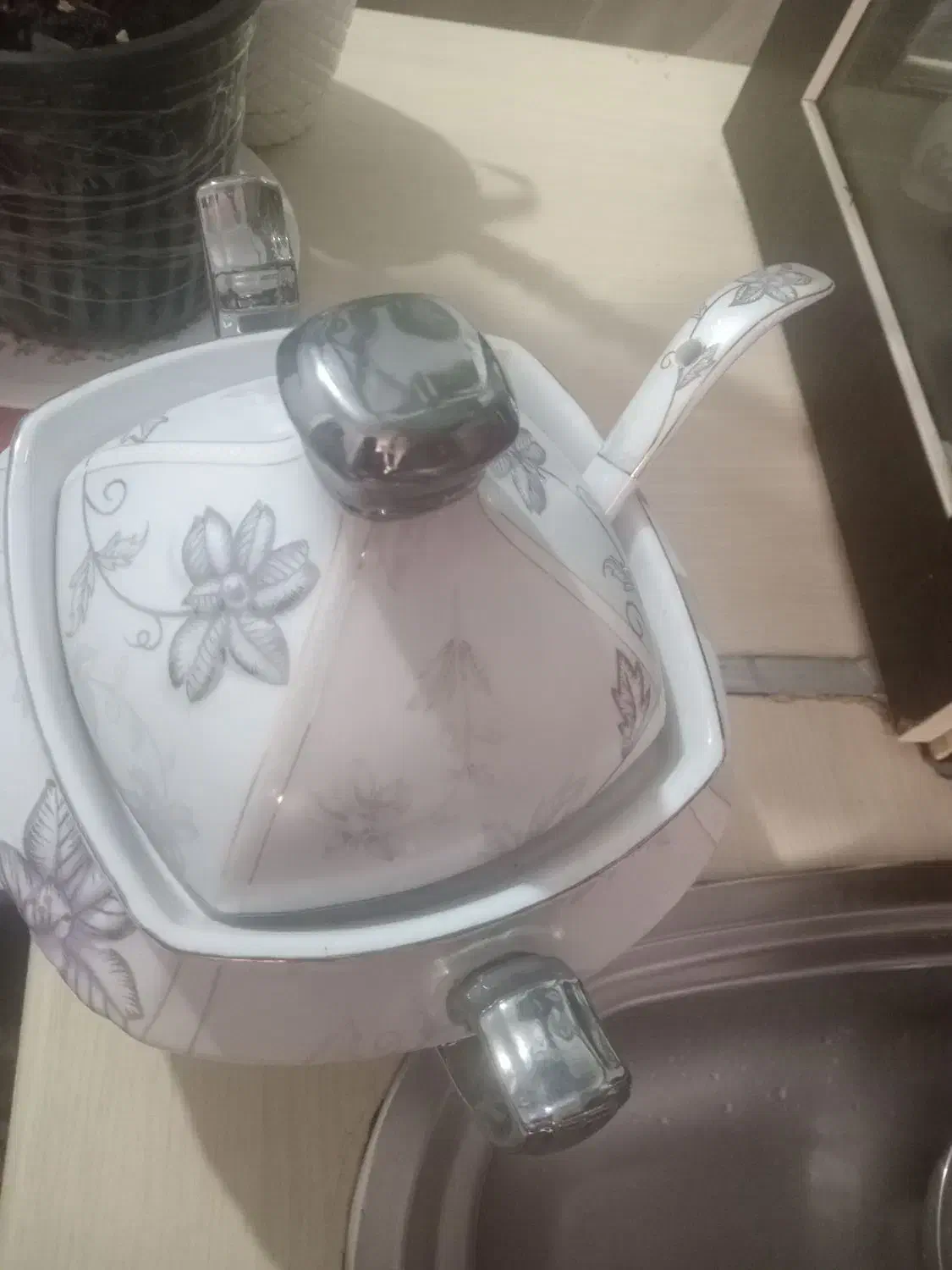 ظرف سوپ خوری آلمانی|ظروف سرو و پذیرایی|رشت, پل تالشان|دیوار