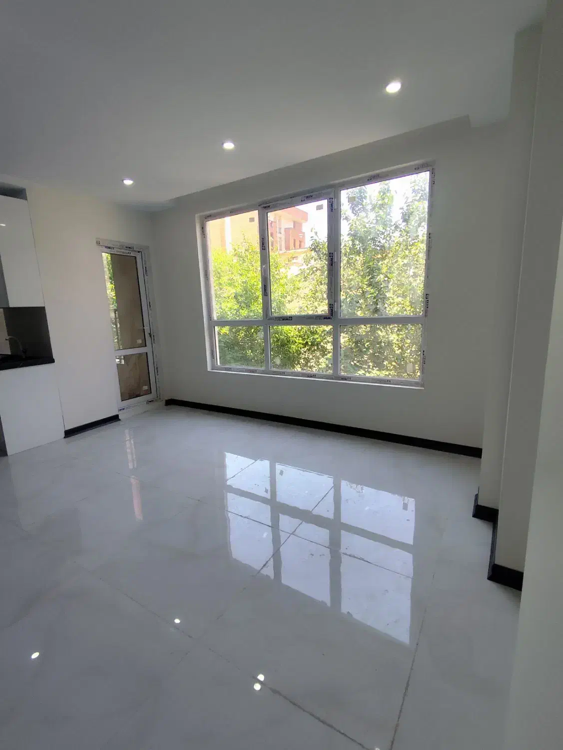 آپارتمان ۱۰۰ متری / کلید نخورده/ خوش نقشه|فروش آپارتمان|رودهن, |دیوار