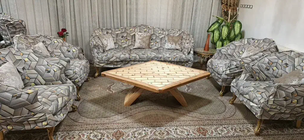 جلومبلی|مبلمان خانگی و میز عسلی|مرند, |دیوار