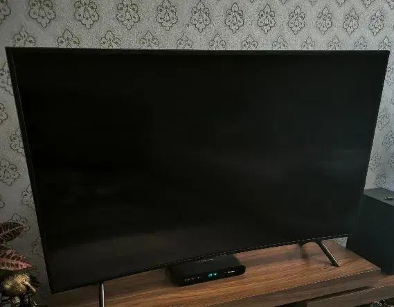 تلویزیون سامسونگ منحنی ۵۵ در حد نو|تلویزیون و پروژکتور|کرمانشاه, |دیوار