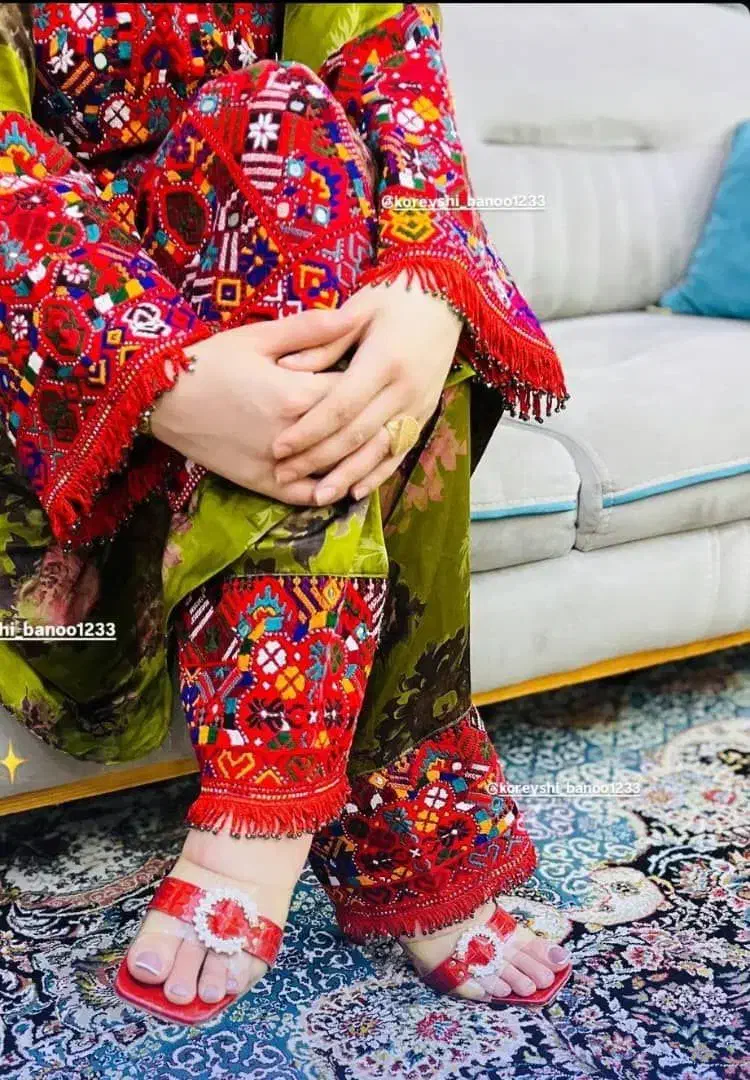 کریشی و دوخت اینه|لباس|گالیکش, |دیوار