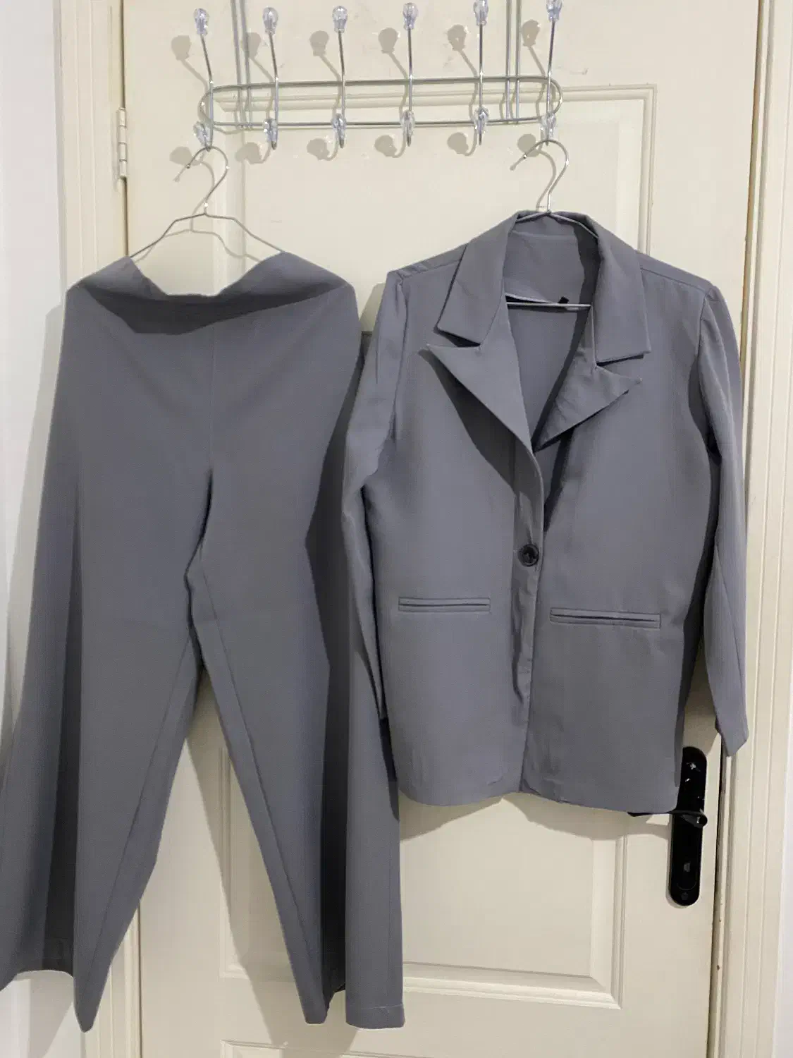 پالتو مانتو شومیز ست زنانه کت شلوار زنانه دورس|لباس|تهران, پاسداران|دیوار