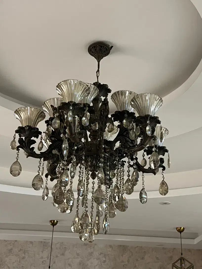 لوستر ۱۲شعله وتک فانتزی|لوستر و چراغ آویز|رشت, گلباغ نماز|دیوار