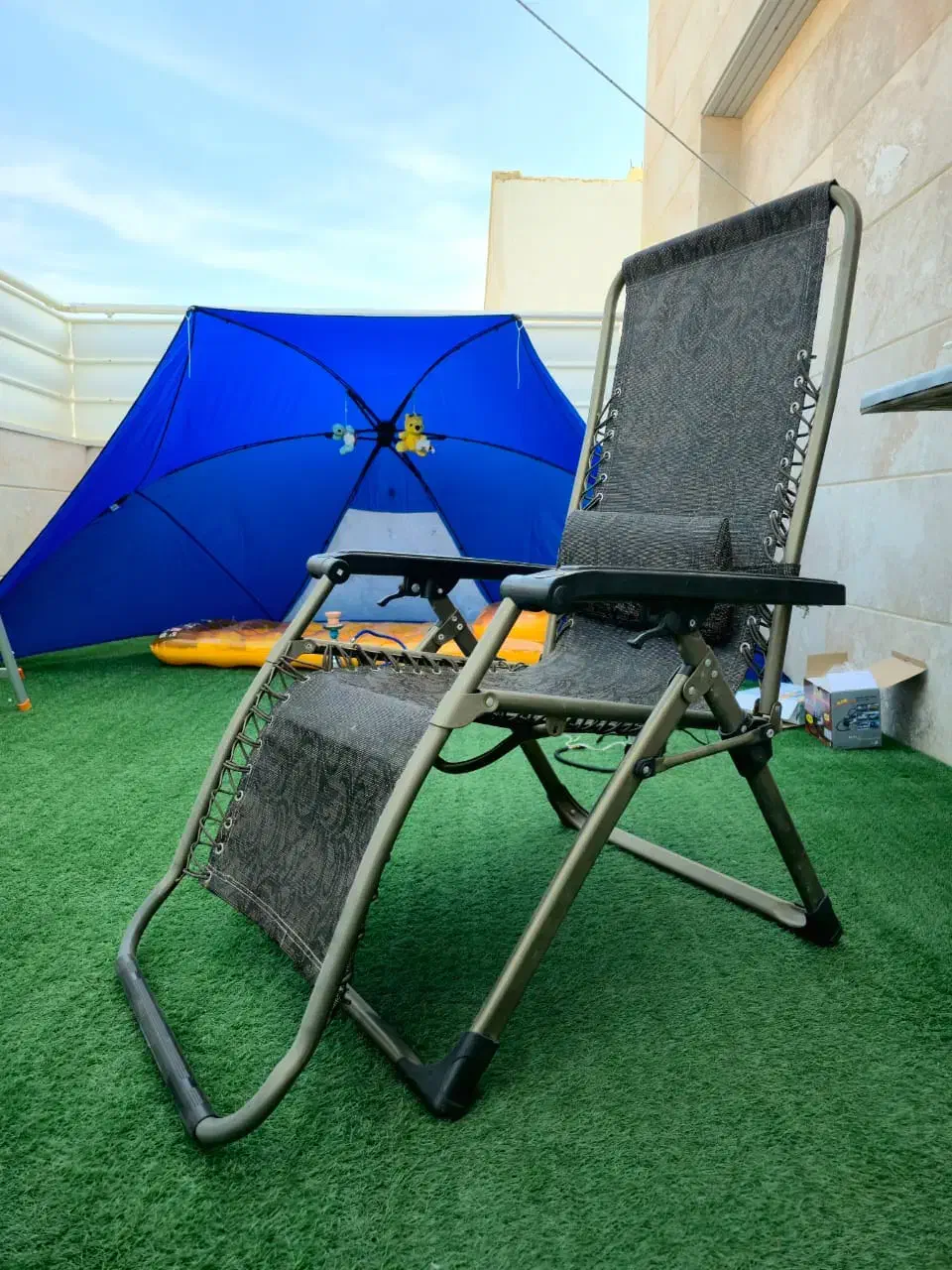 صندلی راحتی|صندلی و نیمکت|کیش, |دیوار