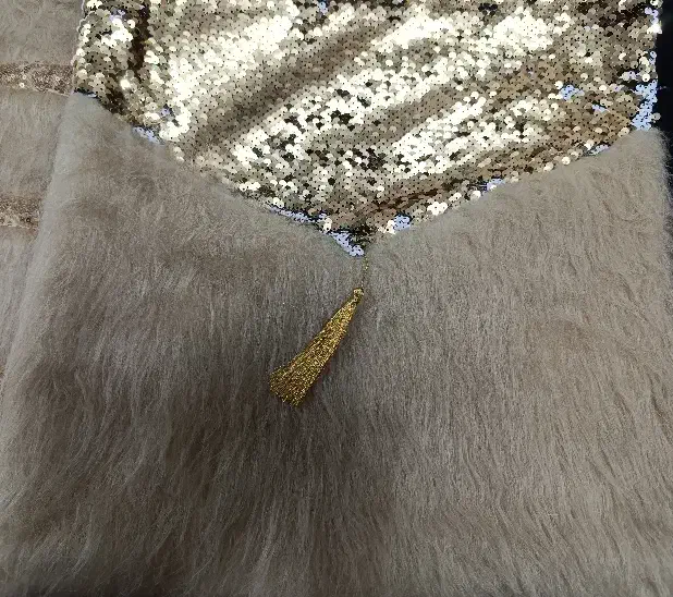 کوسن خز|رختخواب، بالش، پتو|شهر ری, دیلمان|دیوار