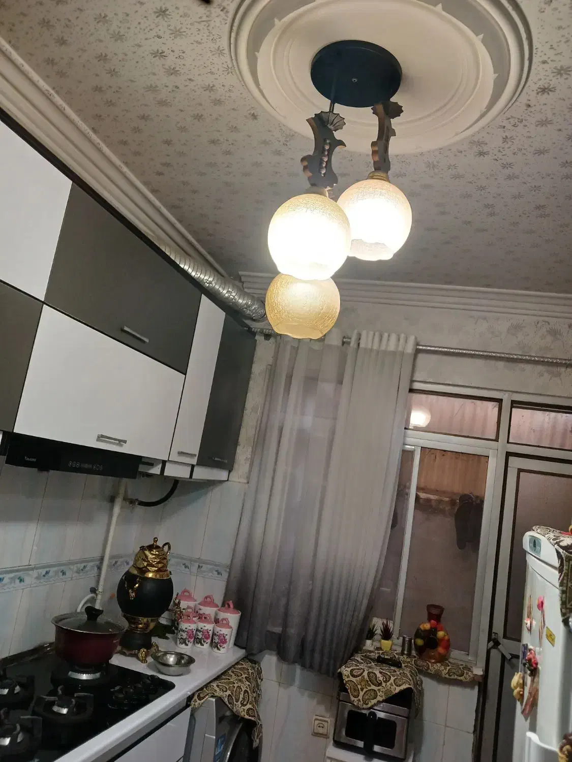 لوستر|لوستر و چراغ آویز|رشت, حمیدیان|دیوار