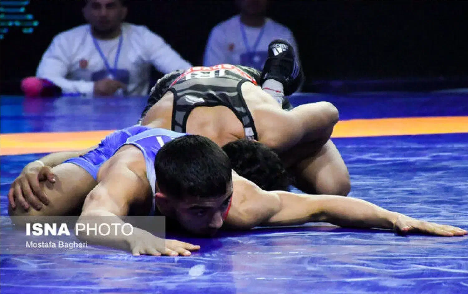 پارتنر تمرین کشتی|فعالیت داوطلبانه|برخوار, |دیوار