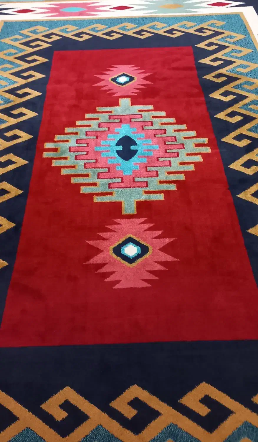 گلیم فرش|گلیم، جاجیم، گبه|کاشان, شهرک خاتم الانبیا (مسکن ملی کاشان)|دیوار