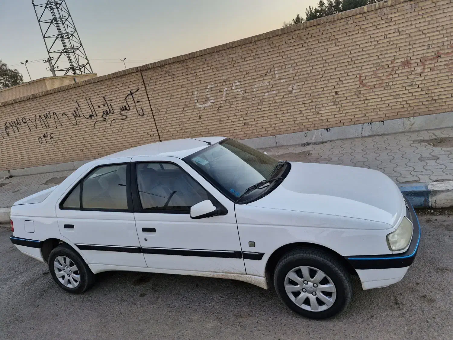 پژو ۴۰۵ slx مدل۹۷ عروسک فروش نقدی و معاوضه|خودرو سواری و وانت|سیرجان, |دیوار
